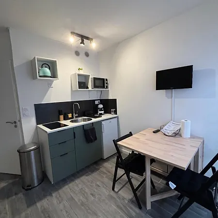 Appartement Studio Equipe Pour 2 Personnes *
